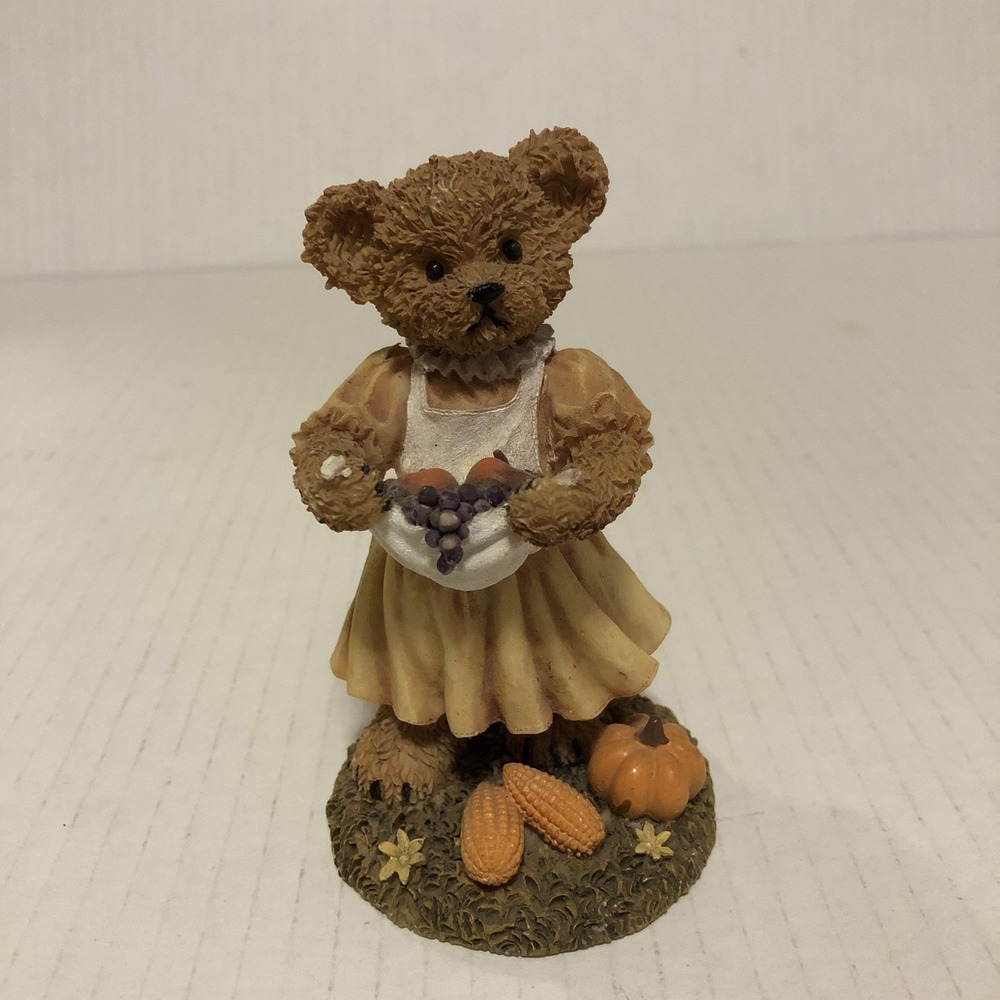 Home Interiors Bear Figurines, Fall Decor, Fall Harvest Bear 4"